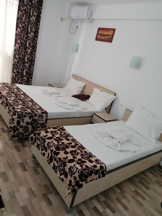 Hotel Coralis 2 艾福雷诺德 外观 照片